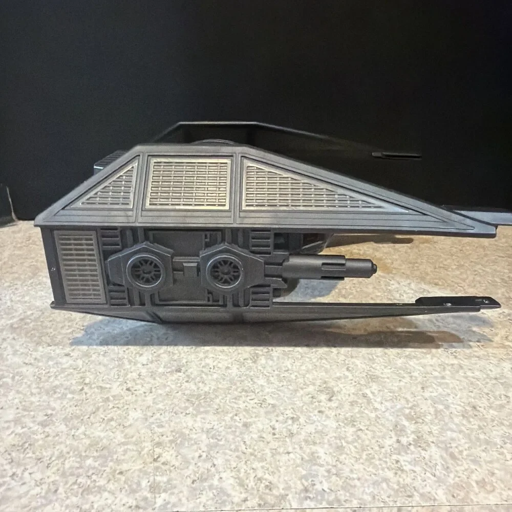Star Wars Kylo Ren TIE Silencer Toy Vehicle Hasbro Force Link 2015